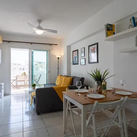 Anais 1-bedroom In Mackenzie Larnaka