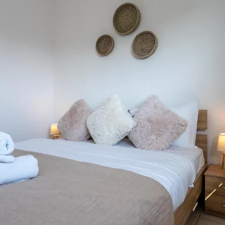 Anais 1-bedroom In Mackenzie Apartament